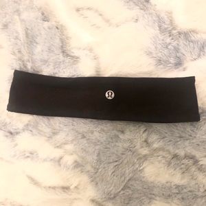 Lululemon black headband